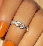 925 Sterling Siver Knot Shaped Inlaid Zircon Ring