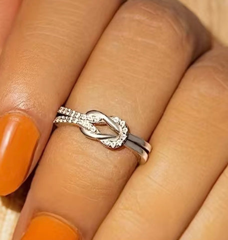 925 Sterling Siver Knot Shaped Inlaid Zircon Ring